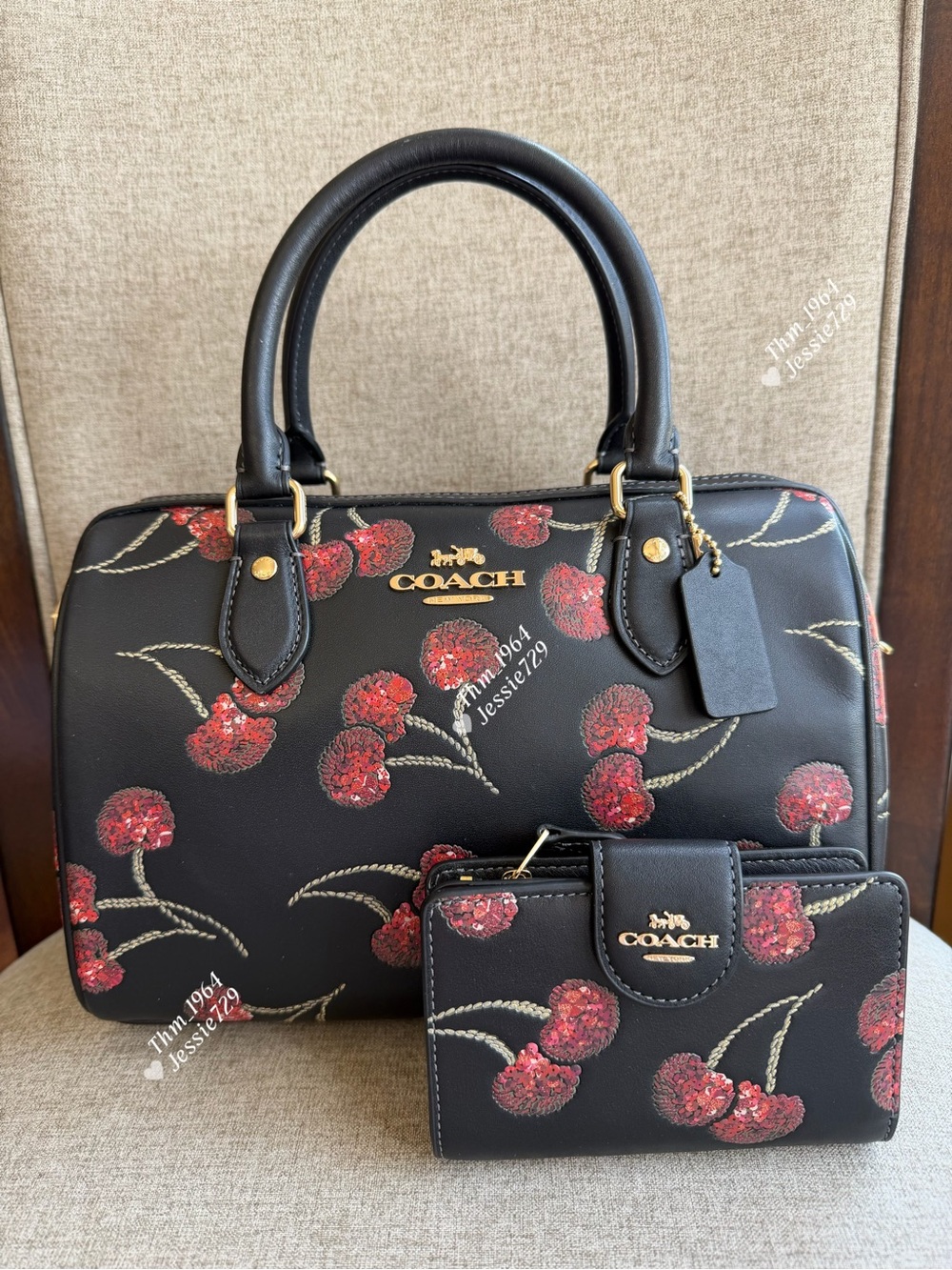 NWT！2PCS COACH Rowan Satchel Bag With Cherry Print（CCZ15）And Medium Wallet